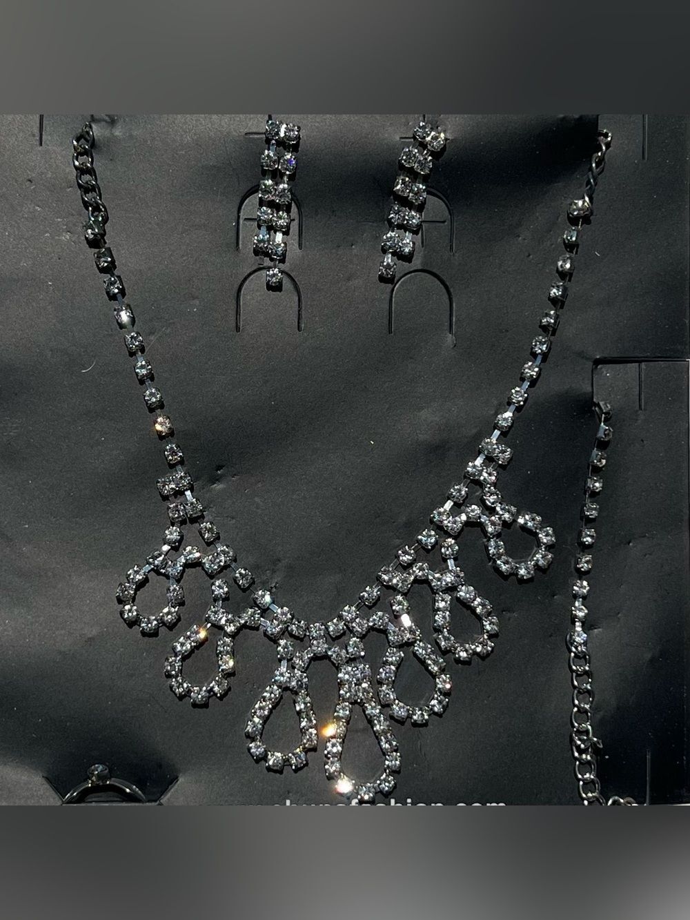 Sparkling Teardrop Crystal Necklace and Earring Set - Silver Tone